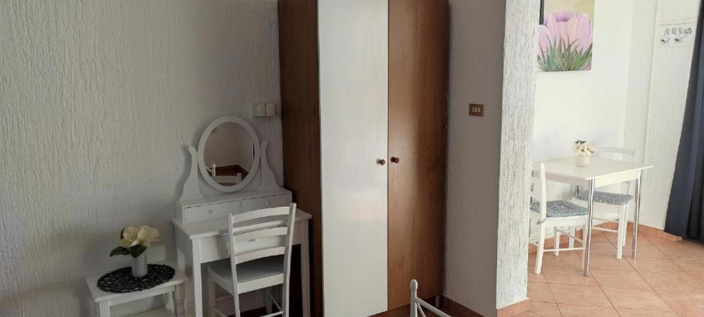 Mali Delfin Apartment สเวติยูไร ภายนอก รูปภาพ