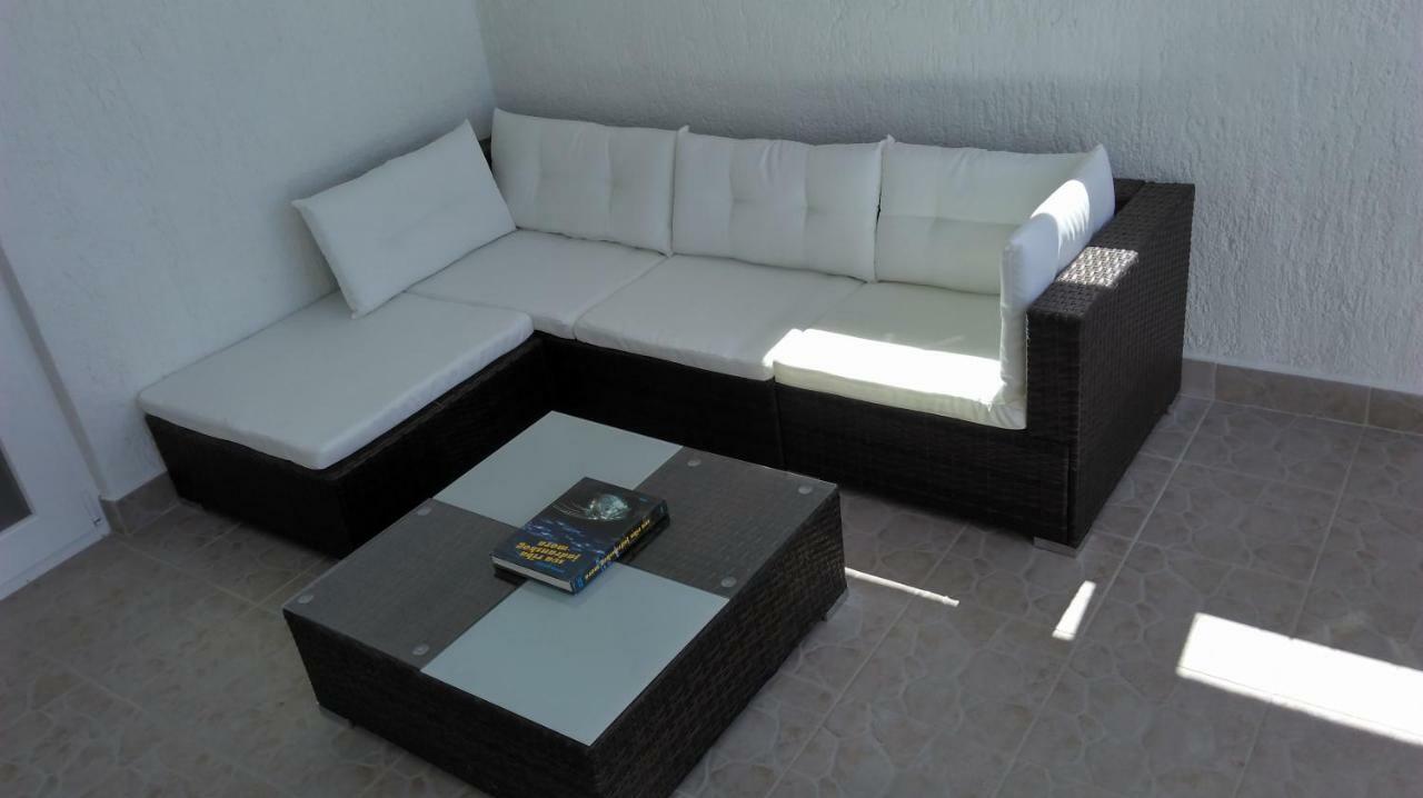 Mali Delfin Apartment สเวติยูไร ภายนอก รูปภาพ